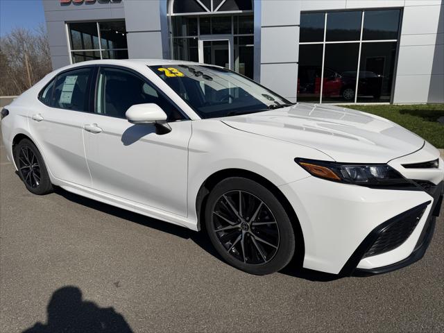 2023 Toyota Camry SE AWD