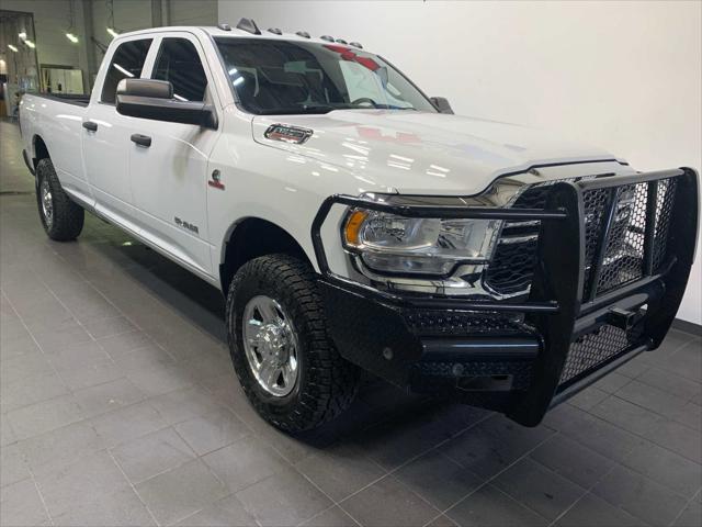 2022 RAM 3500 Tradesman Crew Cab 4x4 8 Box