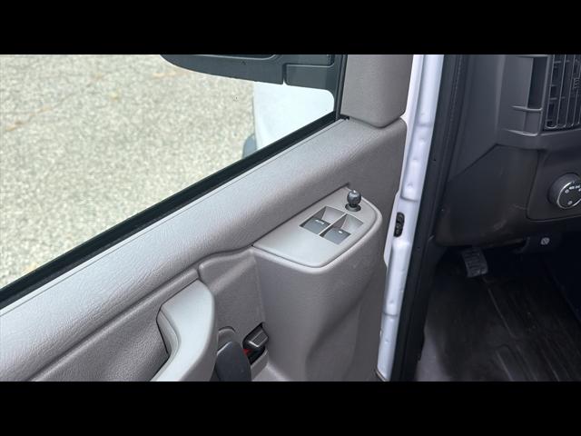 2026 Chevrolet Express Cargo Van 2500 Regular Wheelbase, WT, RWD