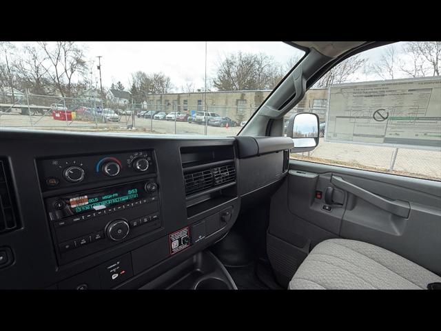 2026 Chevrolet Express Cargo Van 2500 Regular Wheelbase, WT, RWD