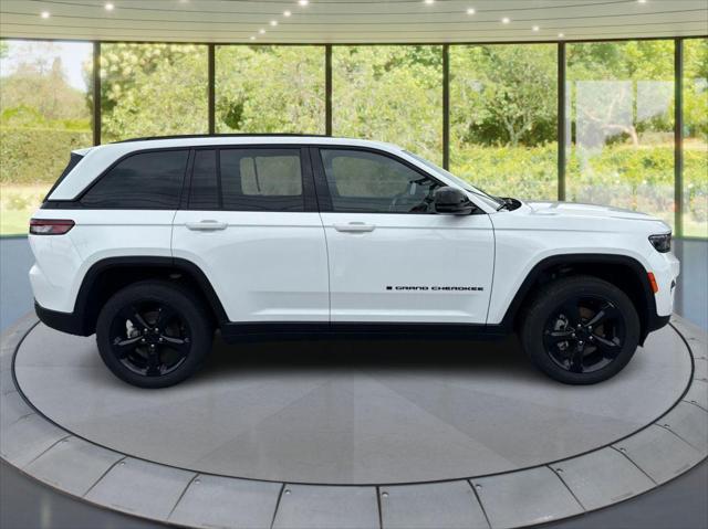 2025 Jeep Grand Cherokee GRAND CHEROKEE ALTITUDE X 4X4 2025 Jeep Grand Cherokee GRAND CHEROKEE ALTITUDE X 4X4