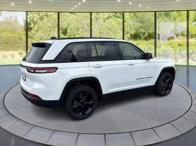 2025 Jeep Grand Cherokee GRAND CHEROKEE ALTITUDE X 4X4 2025 Jeep Grand Cherokee GRAND CHEROKEE ALTITUDE X 4X4