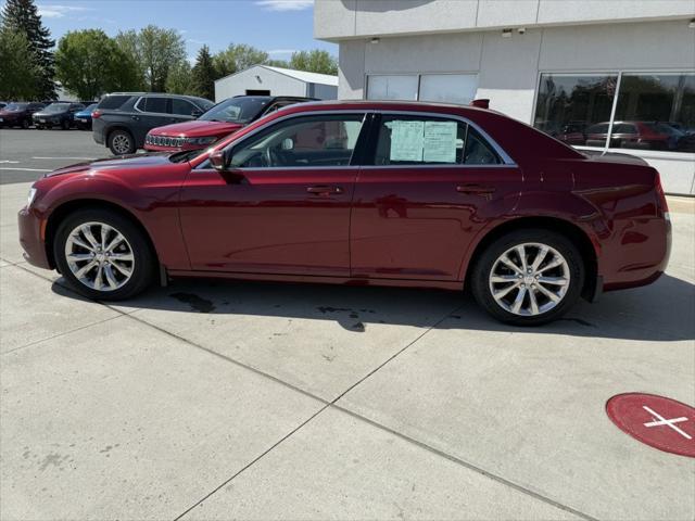 2015 Chrysler 300 Limited