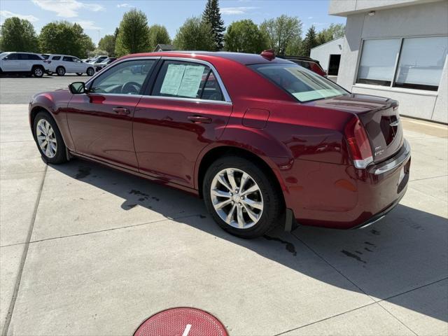 2015 Chrysler 300 Limited