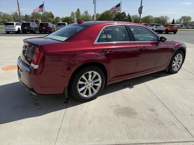 2015 Chrysler 300 Limited