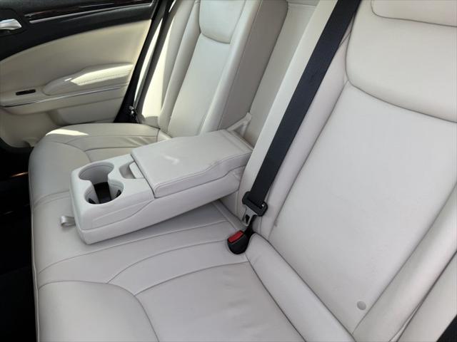 2015 Chrysler 300 Limited