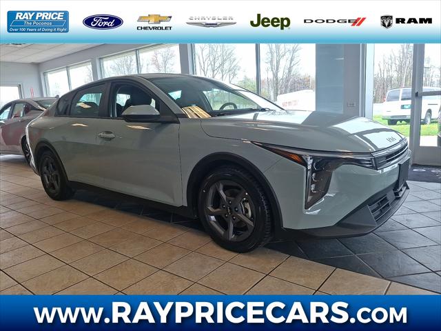 2025 Kia K4 LXS 2025 Kia K4 LXS