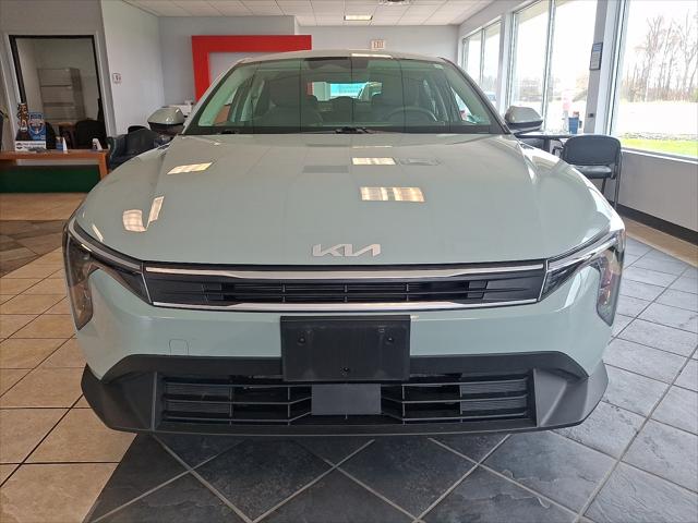 2025 Kia K4 LXS 2025 Kia K4 LXS
