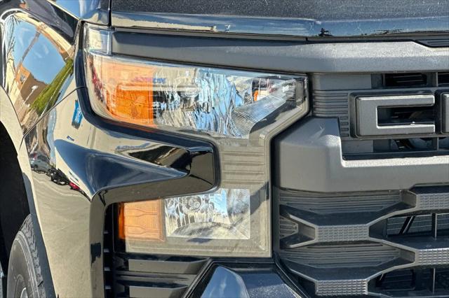 2026 Chevrolet Silverado 1500 4WD Regular Cab Long Bed WT