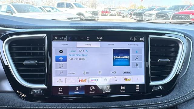 2026 Chrysler Pacifica Select