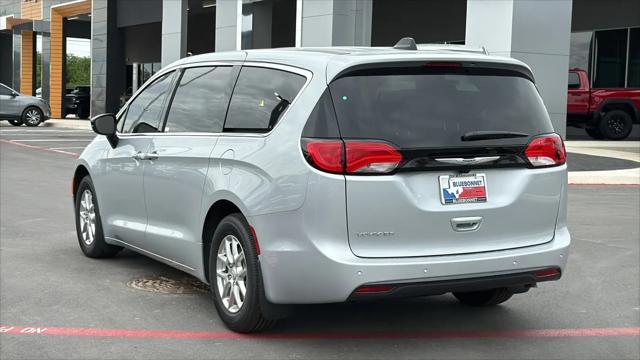 2026 Chrysler Voyager LX