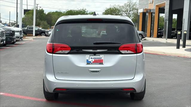 2026 Chrysler Voyager LX