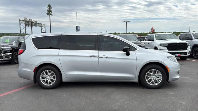 2026 Chrysler Voyager LX