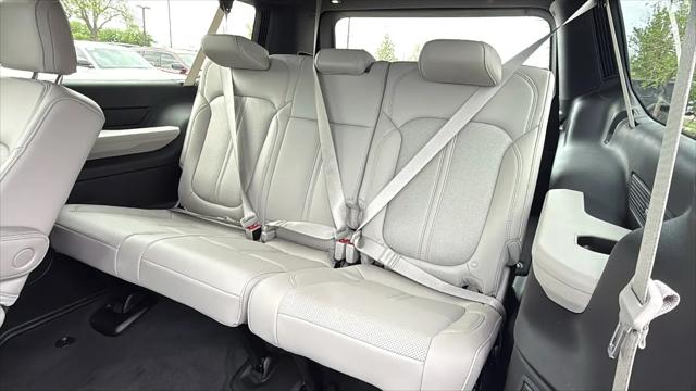 2026 Jeep Grand Wagoneer L 4x2