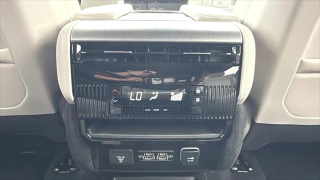 2026 Jeep Grand Wagoneer L 4x2