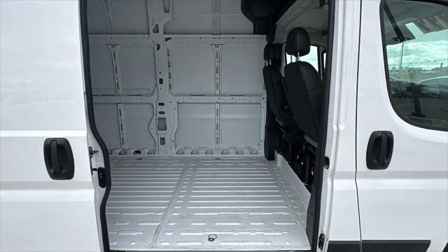2025 Ram ProMaster Cargo Van Tradesman Super High Roof 159" WB EXT w/Pass Seat