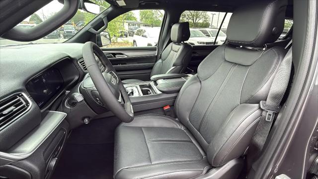 2026 Jeep Grand Wagoneer 4x2
