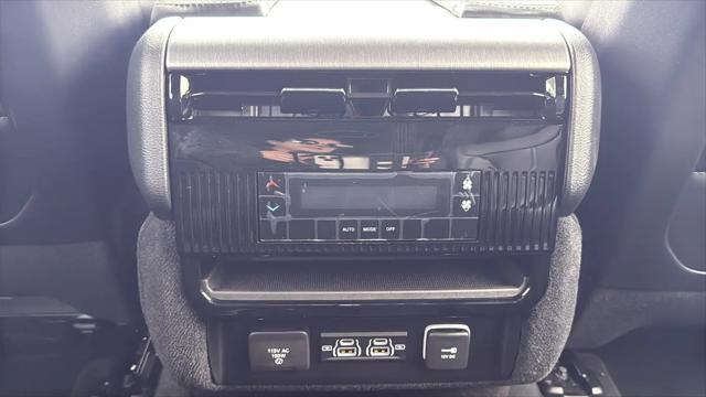 2026 Jeep Grand Wagoneer 4x2