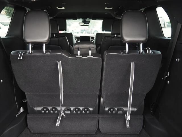 2025 Chrysler Voyager LX