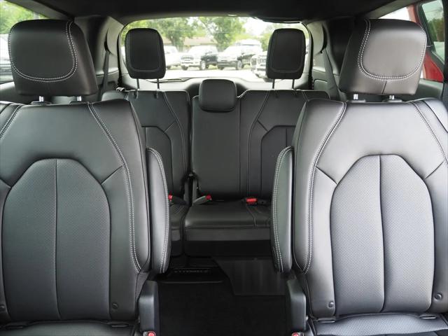 2025 Chrysler Voyager LX