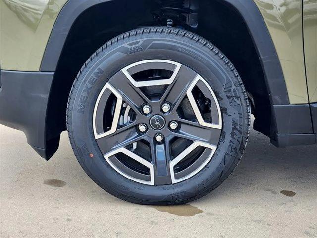 2026 Jeep Cherokee Laredo 4x4