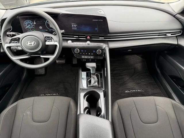 2024 Hyundai Elantra Hybrid Blue