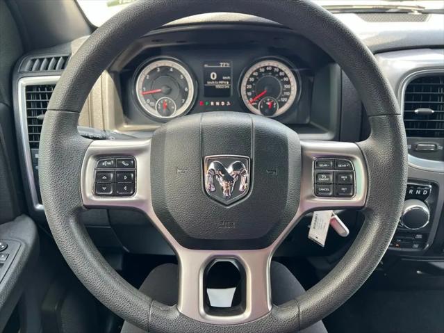 2024 Ram 1500 Classic Warlock Crew Cab 4x4 5'7" Box