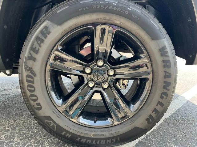 2024 Ram 1500 Classic Warlock Crew Cab 4x4 5'7" Box