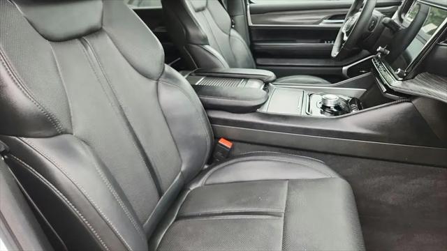 2023 Jeep Wagoneer Series III 4x2