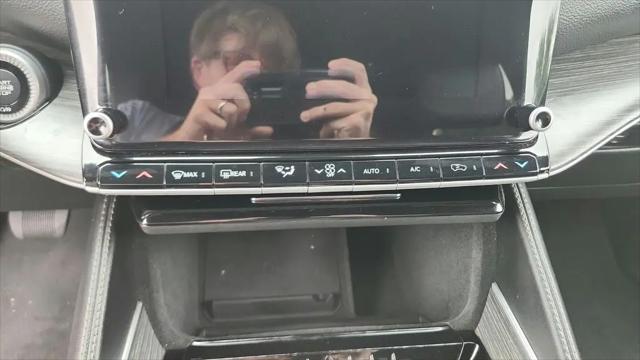 2023 Jeep Wagoneer Series III 4x2