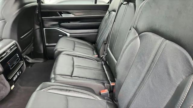 2023 Jeep Wagoneer Series III 4x2