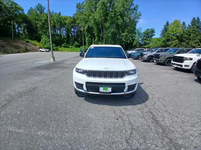 2026 Jeep Grand Cherokee L Altitude 4x4