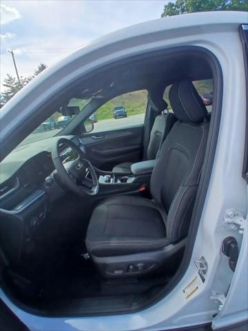 2026 Jeep Grand Cherokee L Altitude 4x4