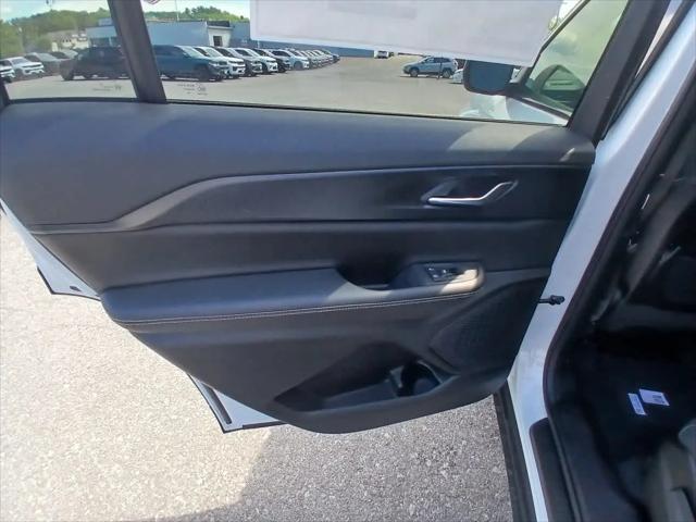 2026 Jeep Grand Cherokee L Altitude 4x4