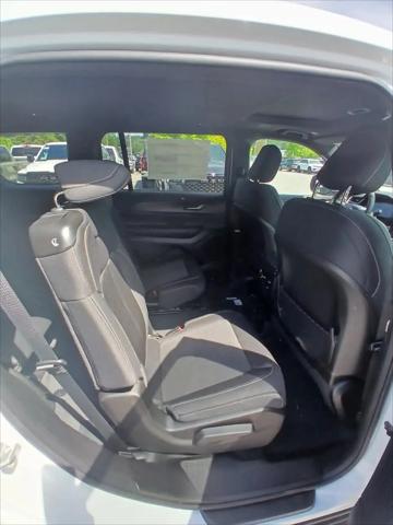 2026 Jeep Grand Cherokee L Altitude 4x4