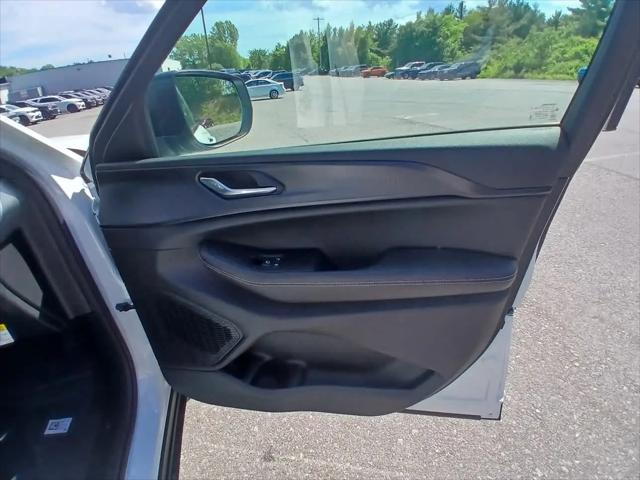 2026 Jeep Grand Cherokee L Altitude 4x4