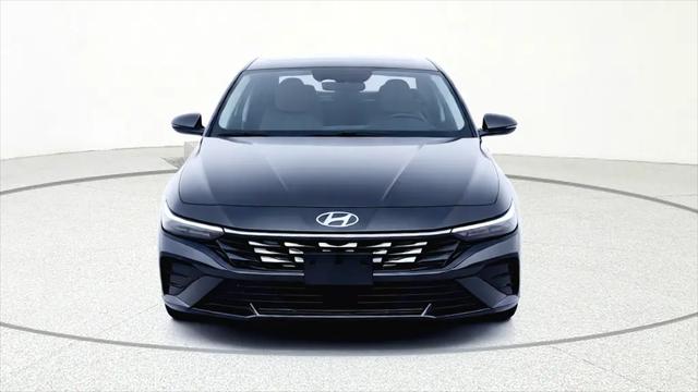 2025 Hyundai Elantra Hybrid Limited