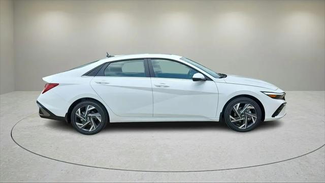 2025 Hyundai Elantra Hybrid Limited