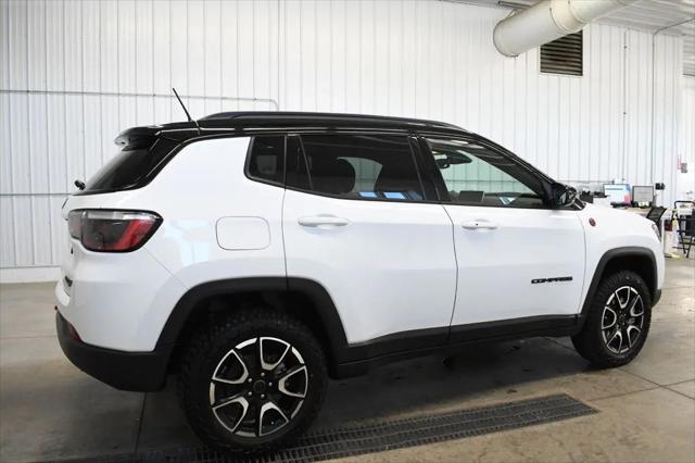 2025 Jeep Compass Trailhawk 4x4