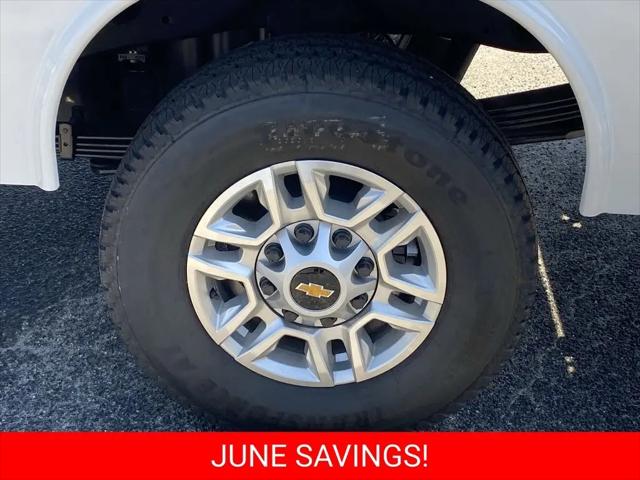 2026 Chevrolet Silverado 2500HD Double Cab, Long Bed, WT, RWD