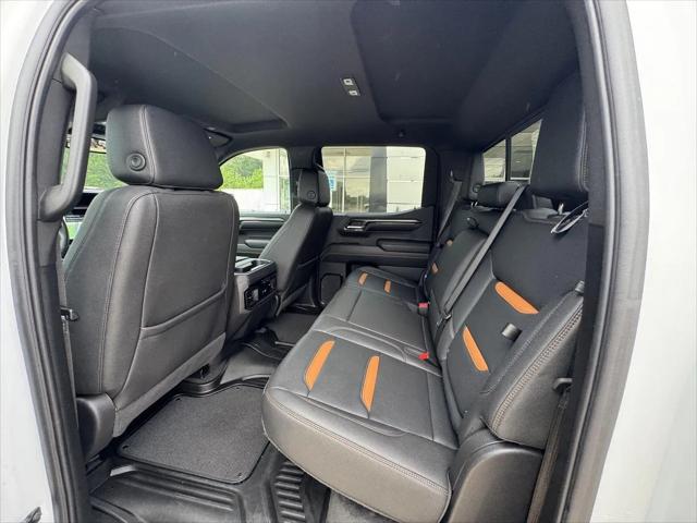 2024 GMC Sierra 1500 4WD Crew Cab Short Box AT4