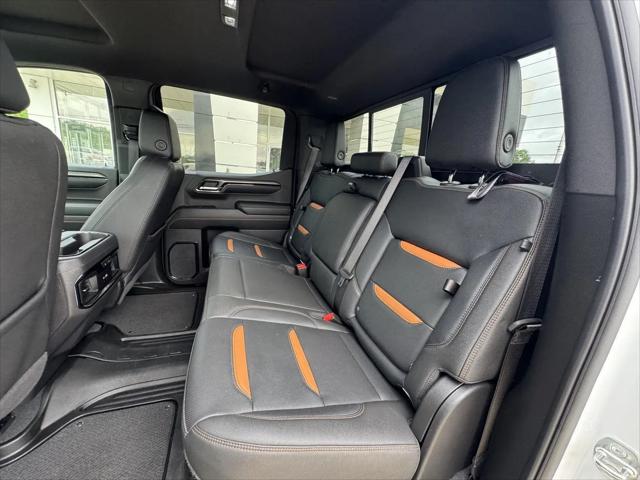 2024 GMC Sierra 1500 4WD Crew Cab Short Box AT4