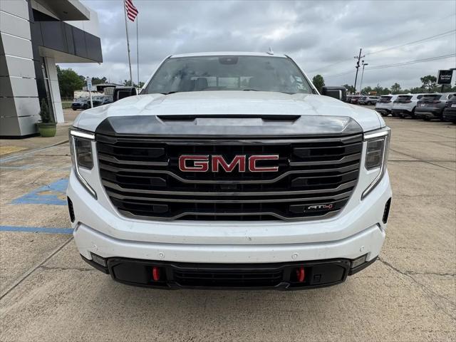 2024 GMC Sierra 1500 4WD Crew Cab Short Box AT4