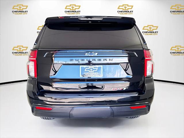 2023 Chevrolet Suburban 4WD RST