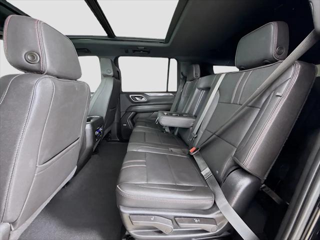 2023 Chevrolet Suburban 4WD RST