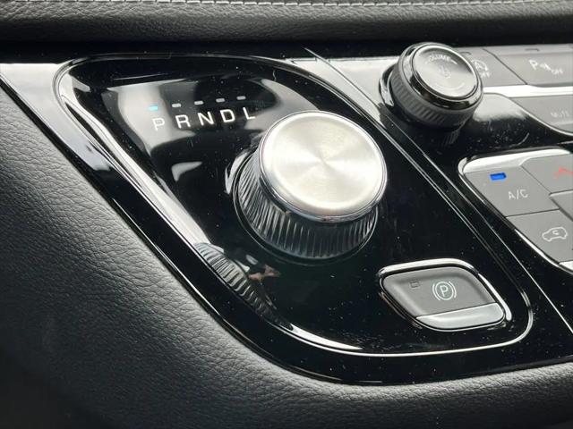 2026 Chrysler Pacifica Select AWD
