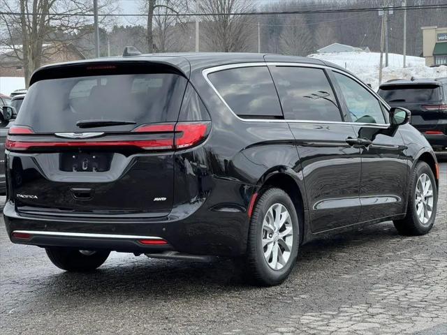 2026 Chrysler Pacifica Select AWD