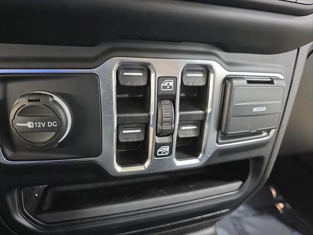 2021 Jeep Gladiator Overland