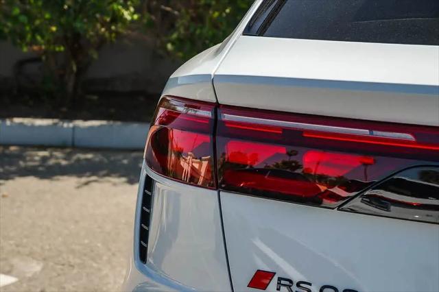 2026 Audi RS Q8 performance quattro tiptronic