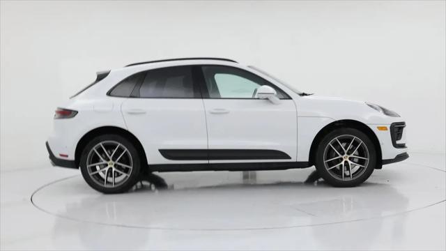 2022 Porsche Macan Macan